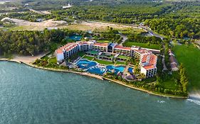 Resort Vietsovpetro hồ Tràm